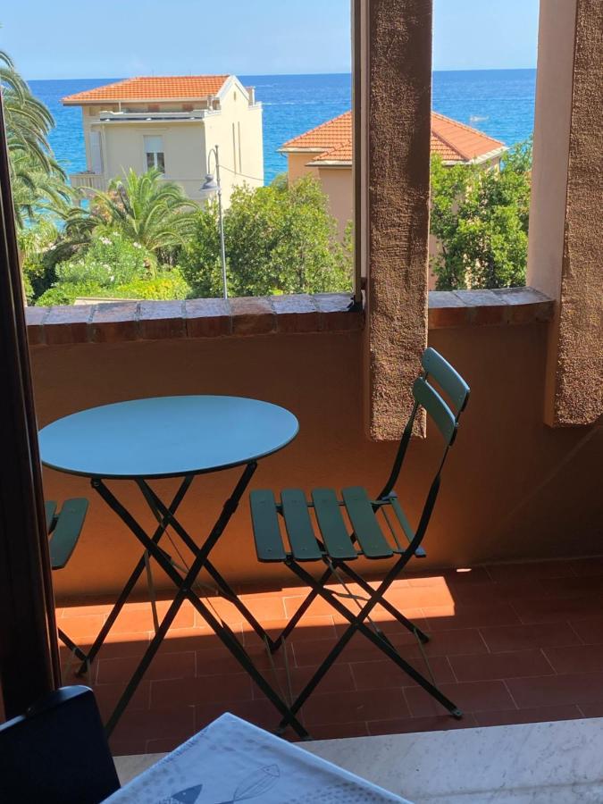 Varigotti #Subitoalmare Exterior photo